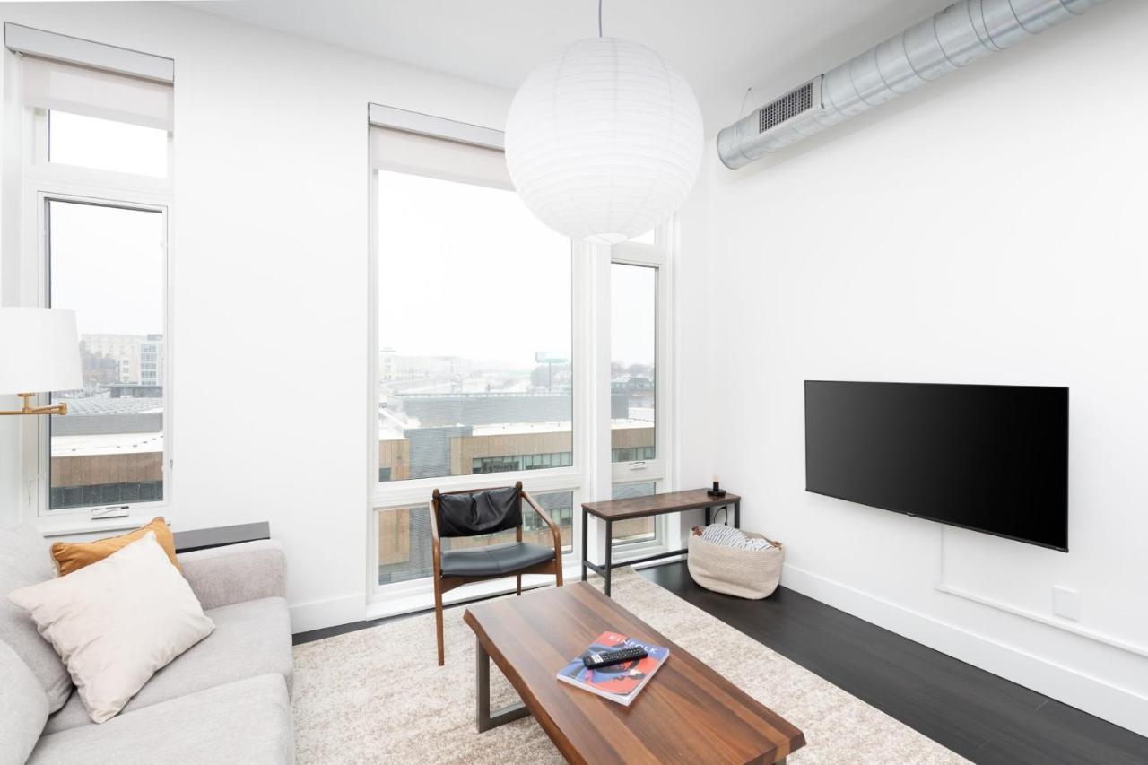 Flexhome Skywalk To Fiserv U4 With Rooftop, Gym, And Parking Мілвокі Екстер'єр фото